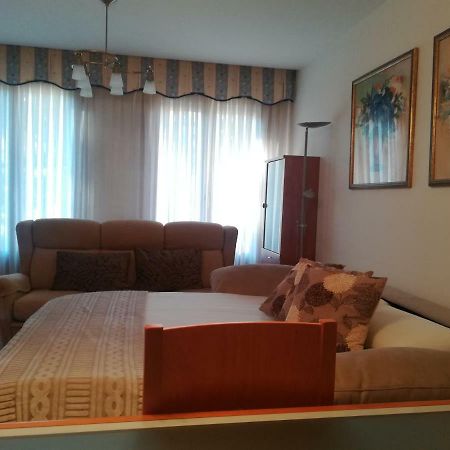 Apartamento "Paseo Del Sauco" Ezcaray Buitenkant foto