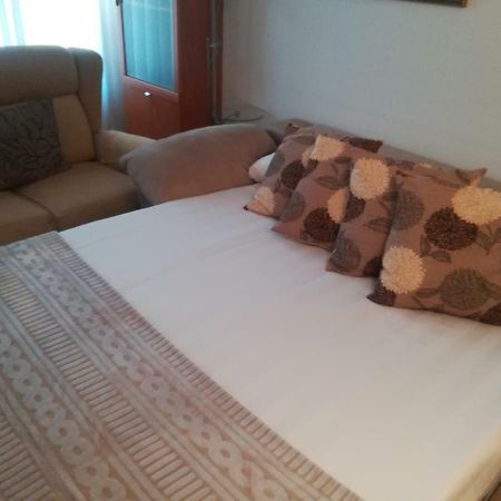 Apartamento "Paseo Del Sauco" Ezcaray Buitenkant foto
